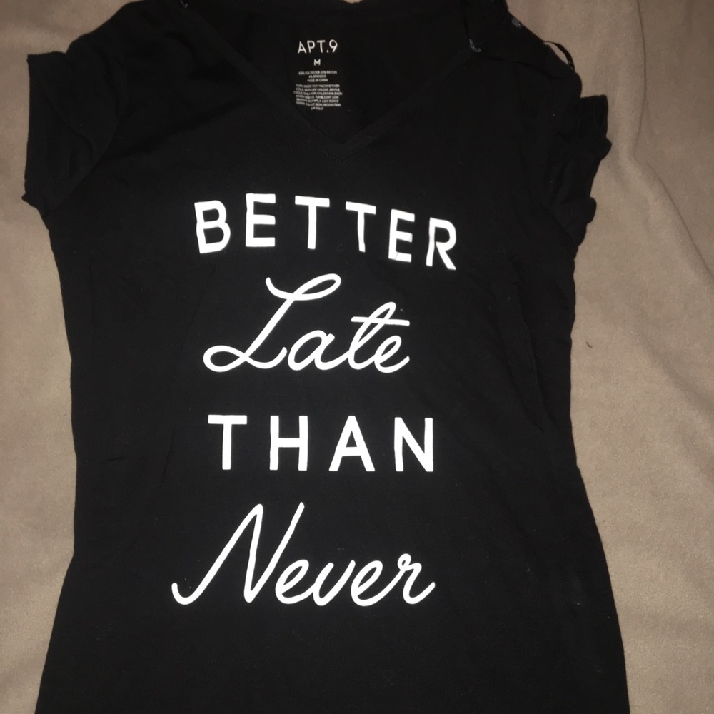 Women’s tee